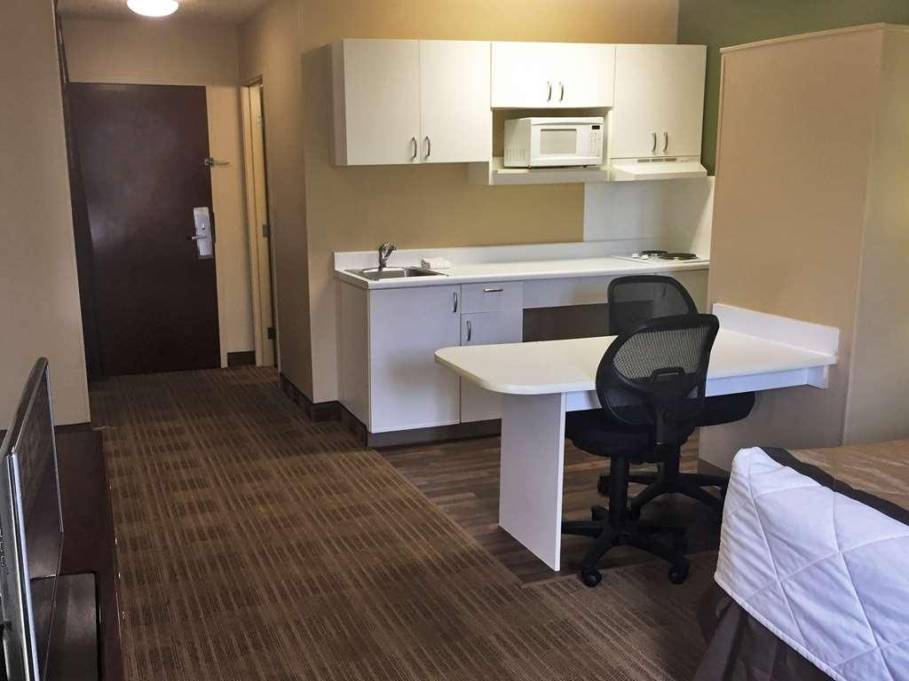 Extended Stay America Select Suites - Chicago - Downers Grove Room photo