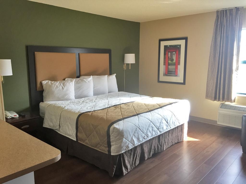 Extended Stay America Select Suites - Chicago - Downers Grove Exterior photo